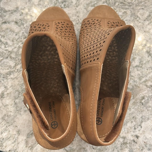 Memory Foam Open Toe Heels - Picture 7 of 7